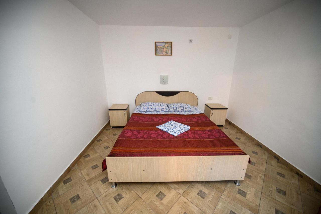 Vila Dora Костінешть Екстер'єр фото